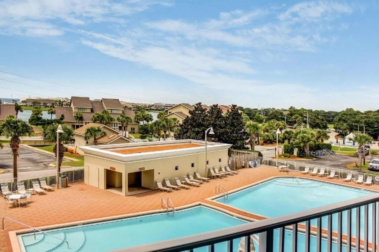 Seascape Resort Properties 데스틴